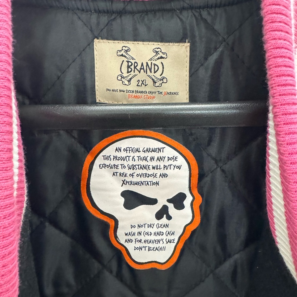 Miami Graphic Bomber Jacket - Black and White 100% wool - Picture 8 of 10